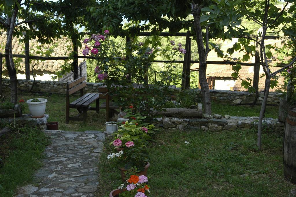Guesthouse Klearchos Palaios Panteleimonas Buitenkant foto