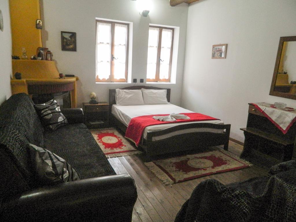 Guesthouse Klearchos Palaios Panteleimonas Buitenkant foto