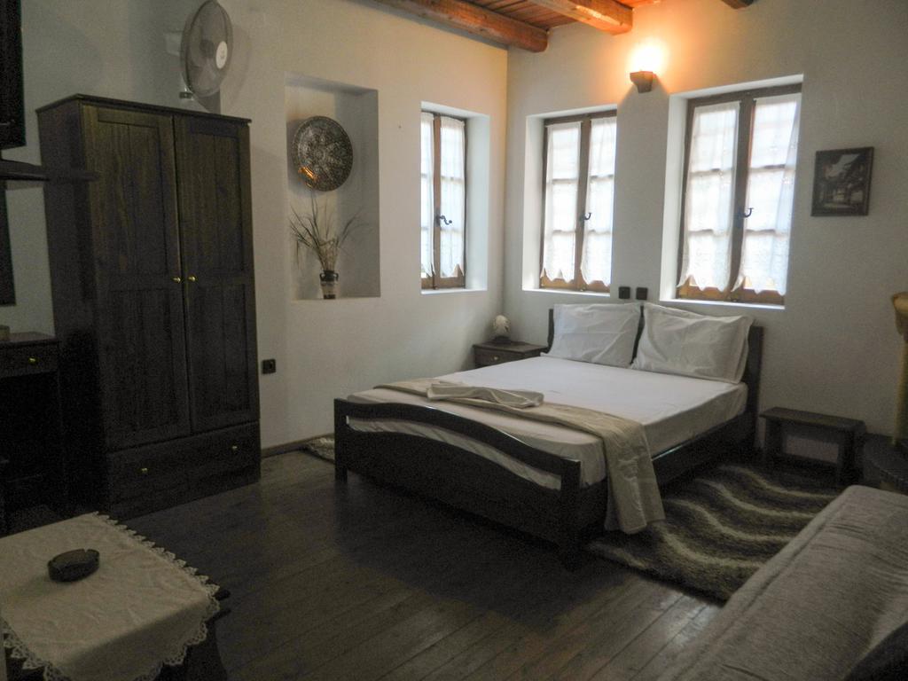 Guesthouse Klearchos Palaios Panteleimonas Buitenkant foto