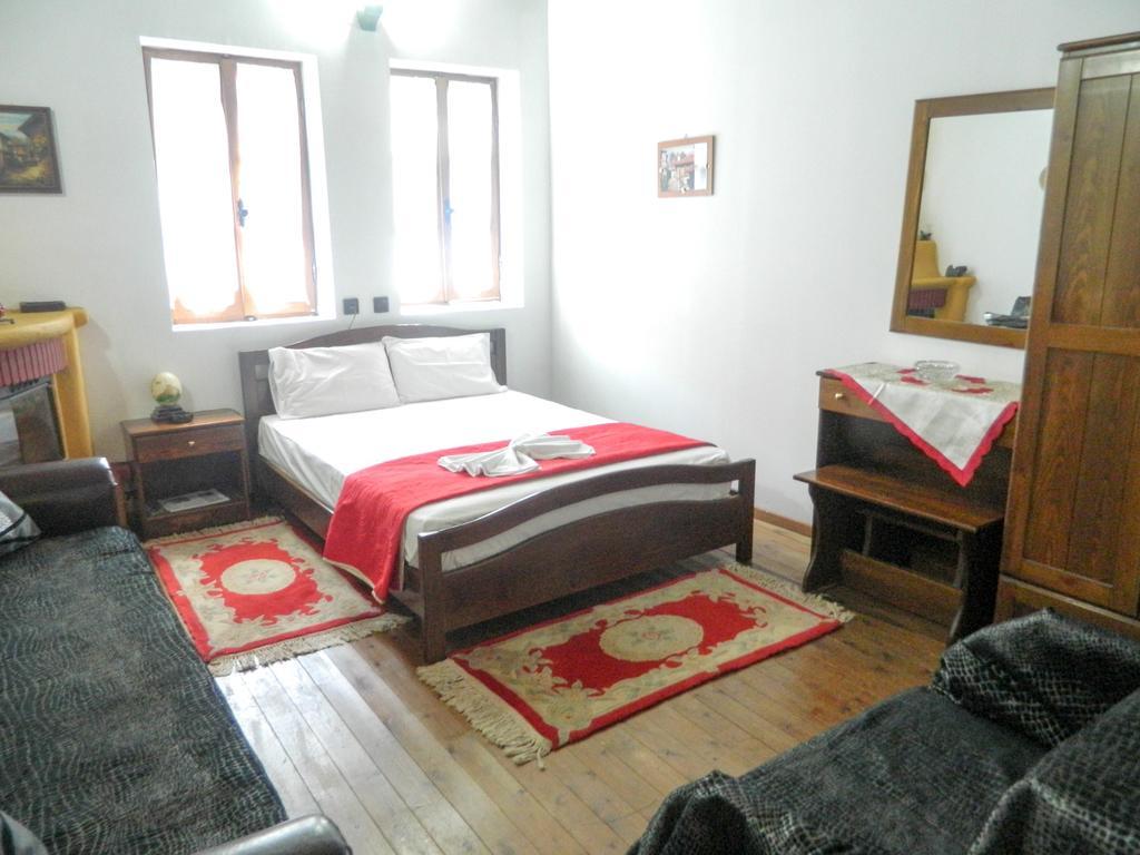 Guesthouse Klearchos Palaios Panteleimonas Buitenkant foto