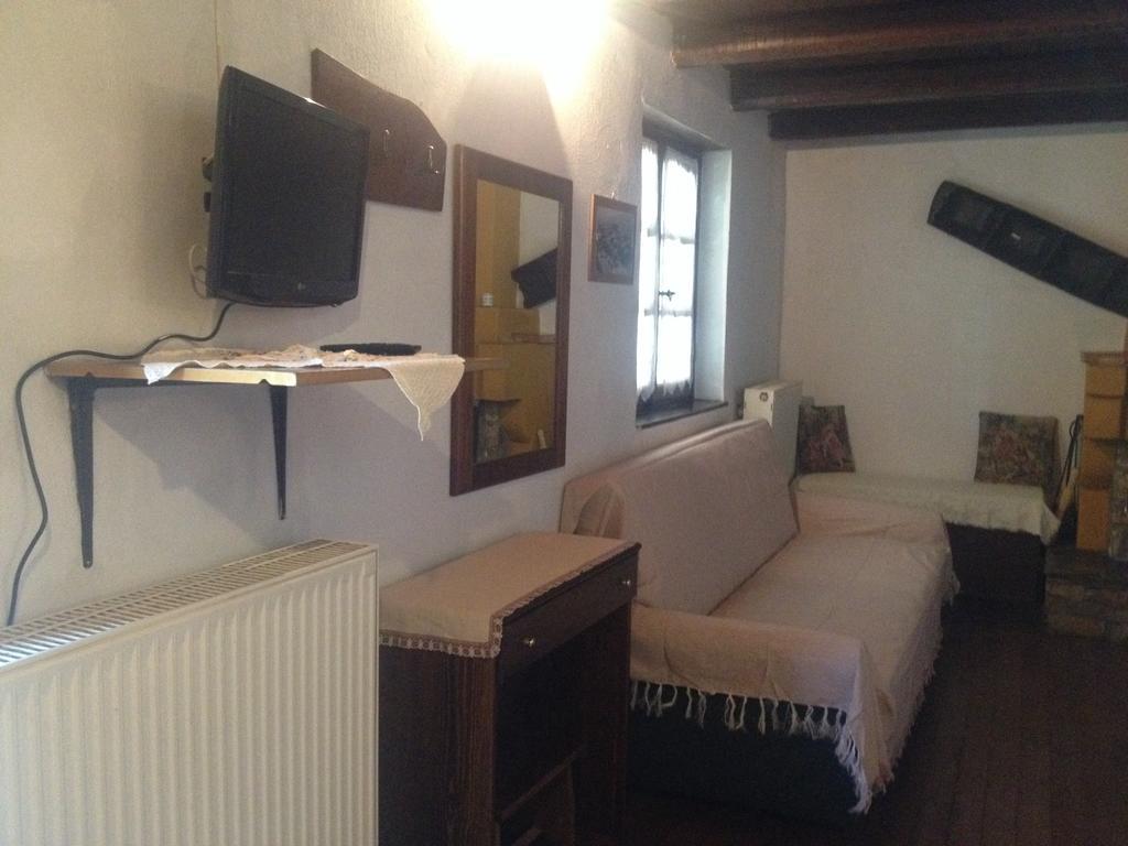 Guesthouse Klearchos Palaios Panteleimonas Buitenkant foto